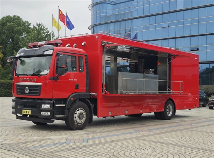 Customized 200 People Per Hour Catering RV