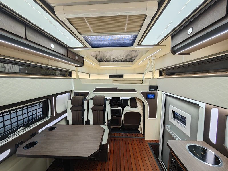 1 living area of Star Wonder Boundless Universal MS600 Off Road Motorhome002 1 living area of Star Wonder Boundless Universal MS600 Off Road Motorhome002