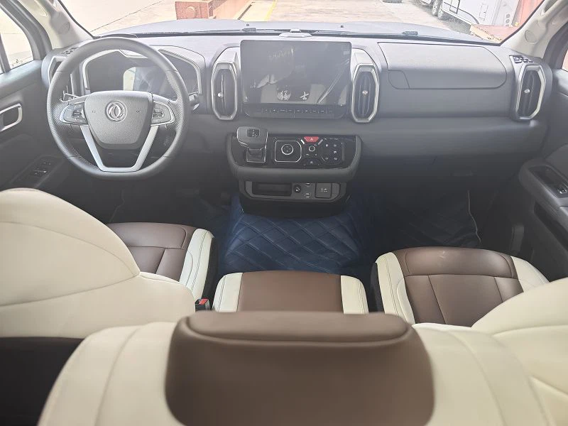 3 driver cabin of Star Wonder Boundless Universal MS600 Off Road Motorhome002 3 driver cabin of Star Wonder Boundless Universal MS600 Off Road Motorhome002